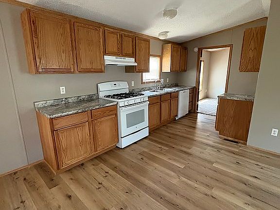 3rd image of 1020 S Kansas Ave Lot 125