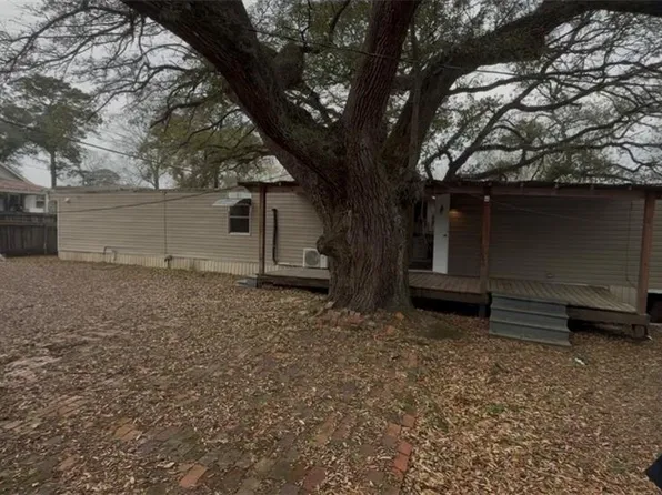 900 College Dr, Pineville, LA 71360