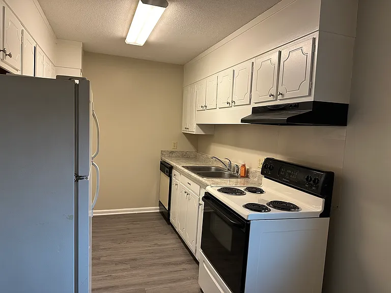 215 Northpoint Ave #B — Photo 8