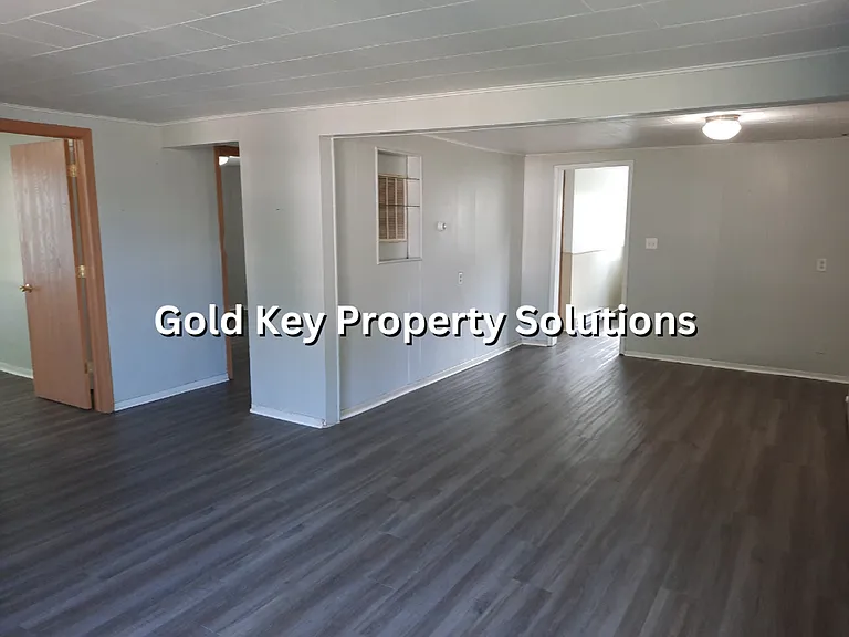 2212 N Hollywood Ave — Photo 8