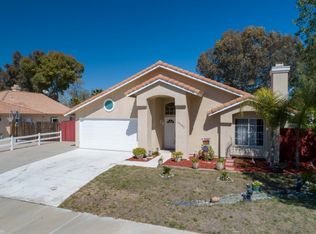 19390 Oakview Ln, Lake Elsinore, CA 92530