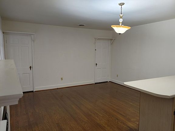 2nd image of 813 Apperson Dr APT 1