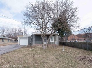 2145 W Central St, Springfield, MO 65802