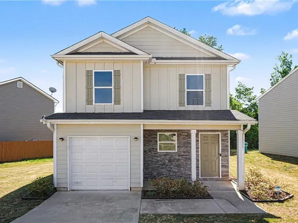 255 Dove Pl, Social Circle, GA 30025