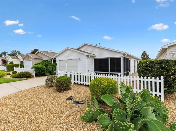 2317 Whisper St, The Villages, FL 32162