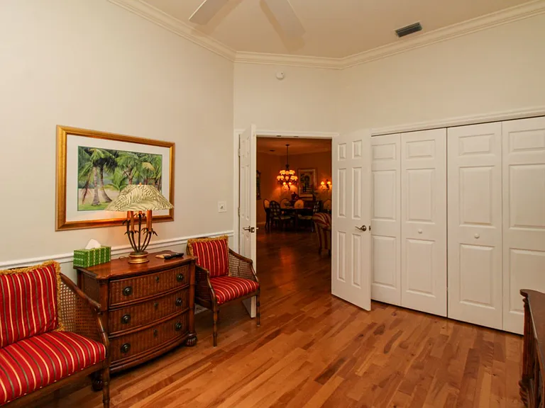 172 Vintage Cir #202 — Photo 33