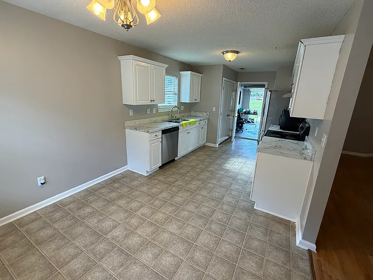 3447 Jeanne Ln — Photo 15