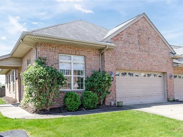 2006 Bandek Ln, Cecil, PA 15321