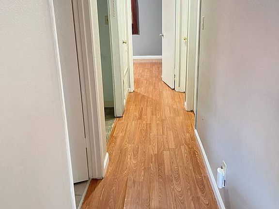 5th image of 2582 Gareth Cir #B