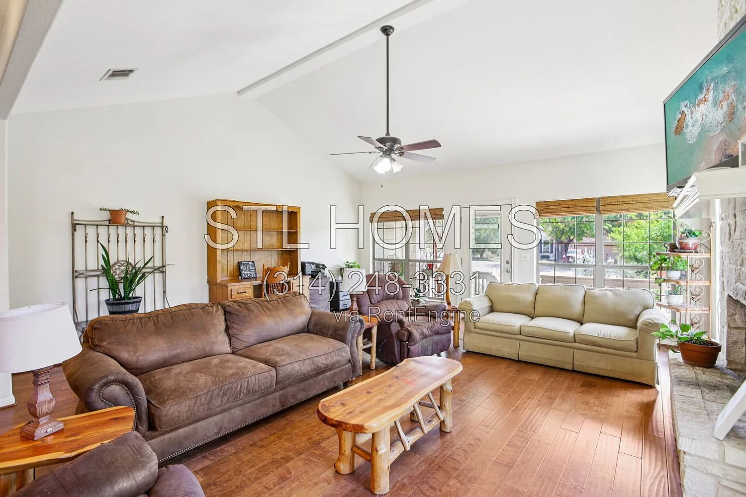 3 bed, 2.0 bath, 1656 sqft, $2,800 — Photo 2