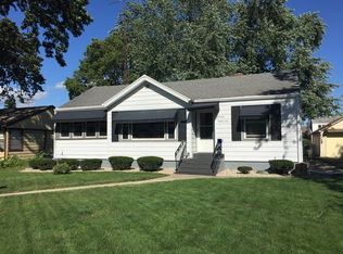 1384 Circle Dr NE, Kankakee, IL 60901