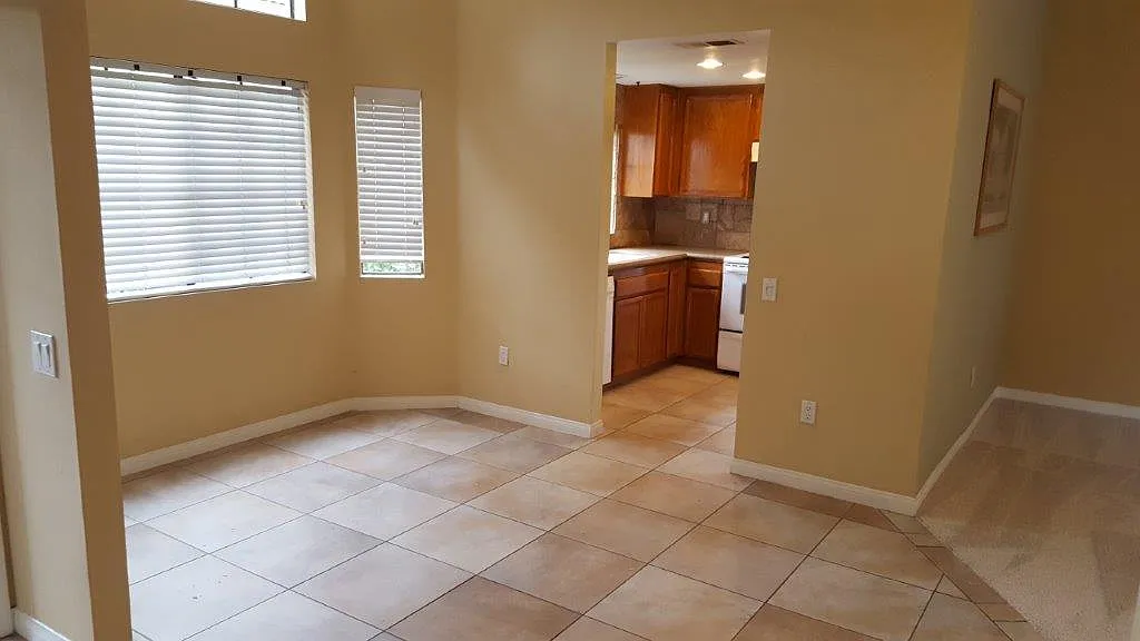 2 bed, 1112 sqft, $2,950 — Photo 4
