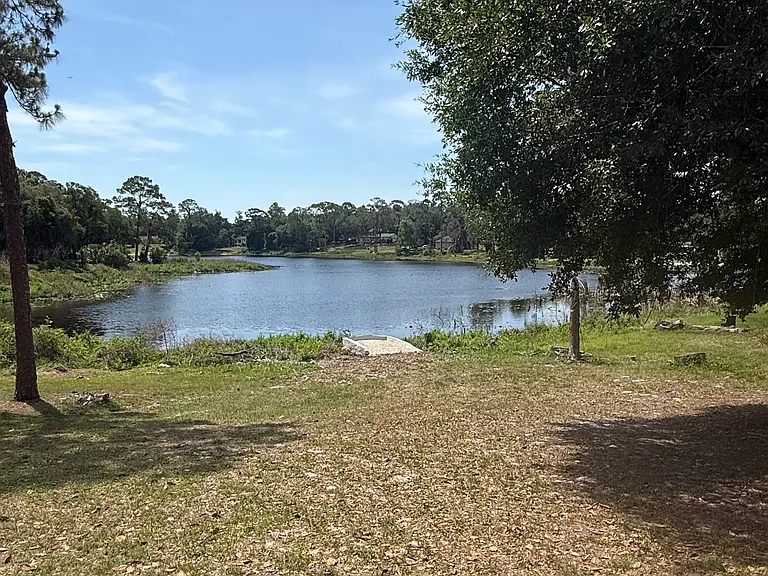 127 Debary Dr — Photo 41