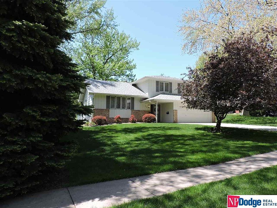 1st image of 308 Douglas Dr
