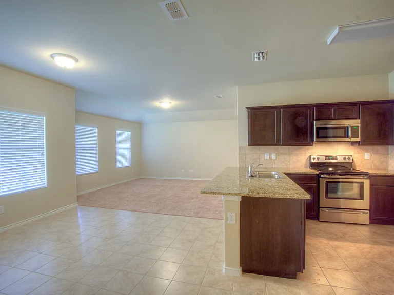 8309 Flythe Mill Rd — Photo 5