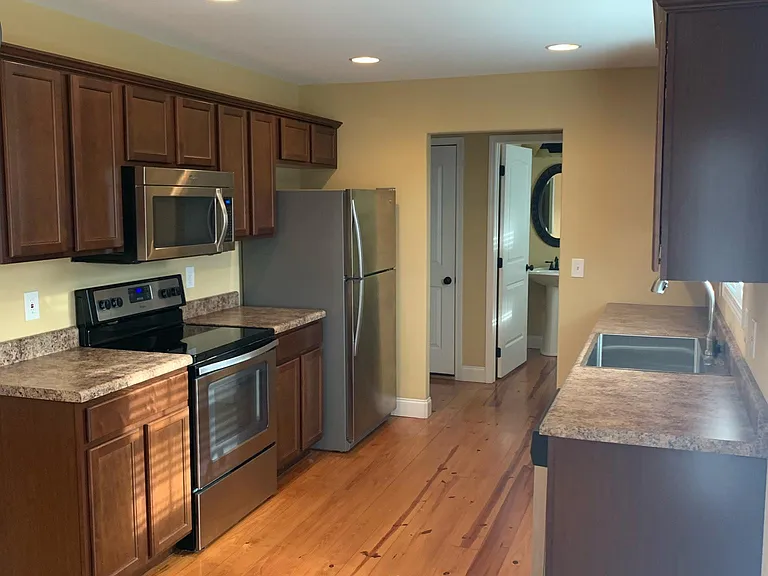 6406 Airtree Ln — Photo 4