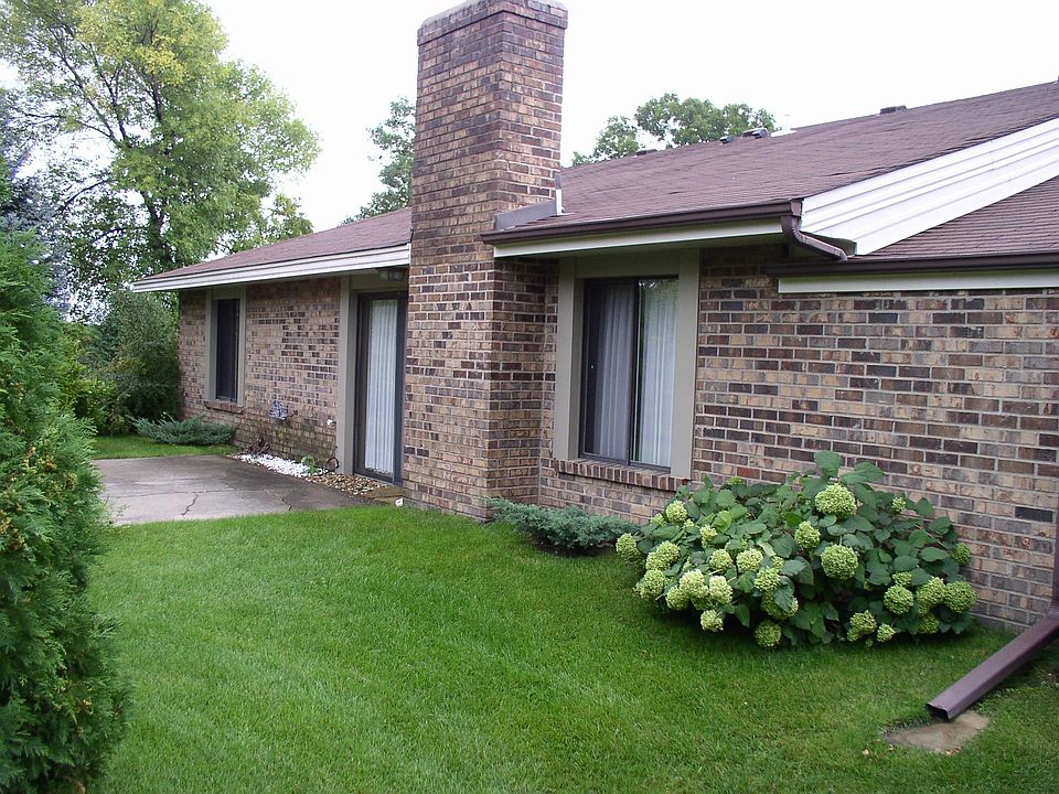 Beautiful Private Yard