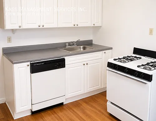 838 W Bradley Pl #3F Photo 1
