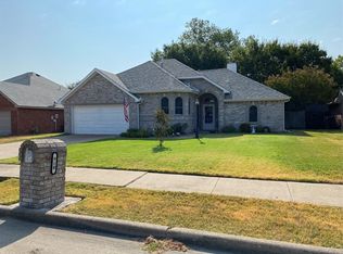 910 York St, Forney, TX 75126