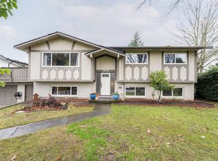 1018 Damelart Way, Central Saanich, BC V8M 1H7