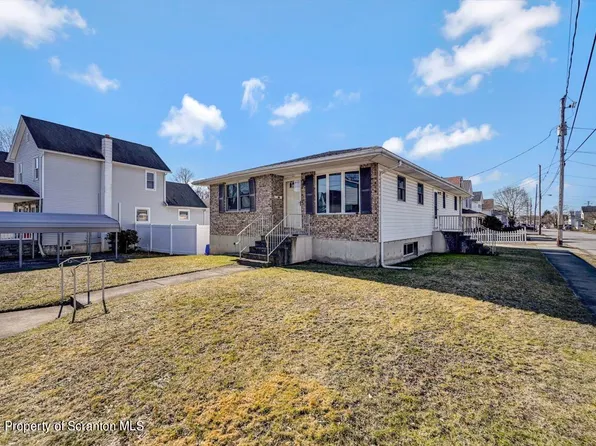 331 Pancoast St, Dickson City, PA 18519