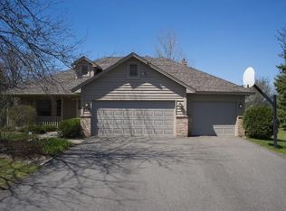 8841 Loch Lomond Ct, Minneapolis, MN 55443