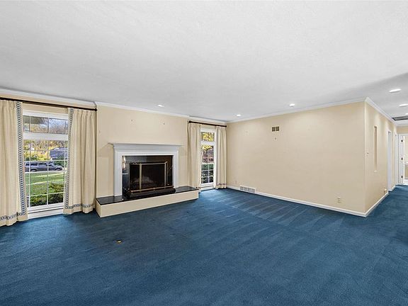 5th image of 23 Clayton Downs Ln