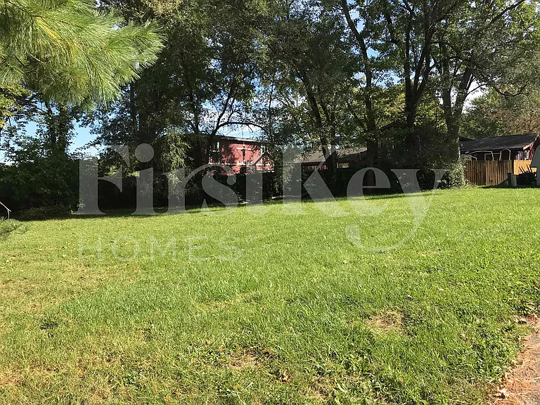 1248 Munsee Cir — Photo 26