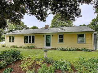 15 Nipsah Rd, Warwick, RI 02818
