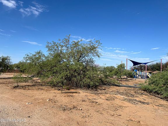 2nd image of 16537 N Avenida Del Oro