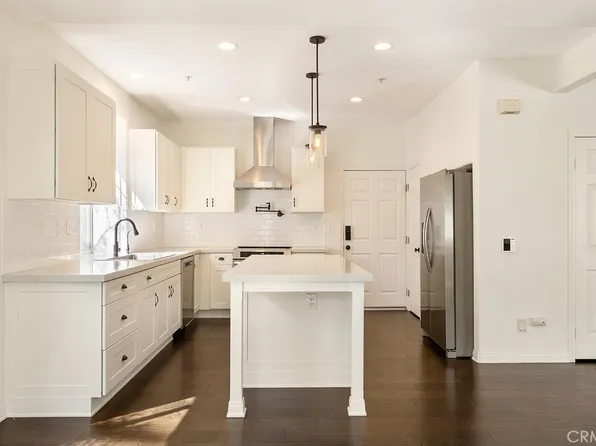 120 23rd St APT A, Costa Mesa, CA 92627