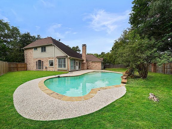 3rd image of 12546 Castlestone Dr