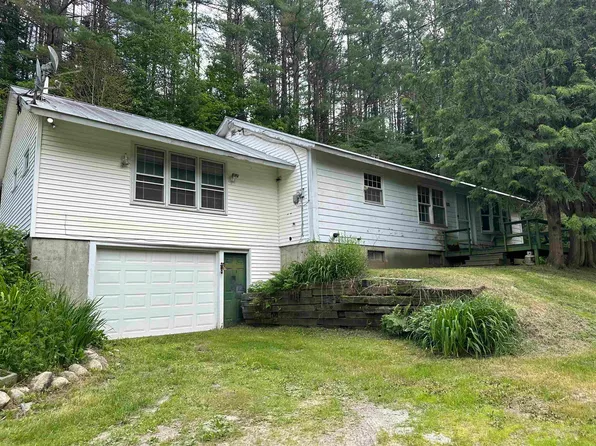 1869 Bowen Road, Newbury, VT 05051