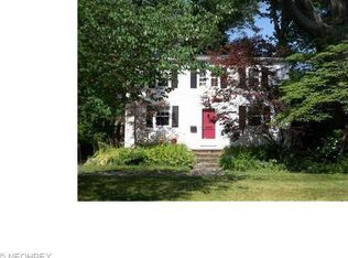 968 Montford Rd, Cleveland, OH 44121