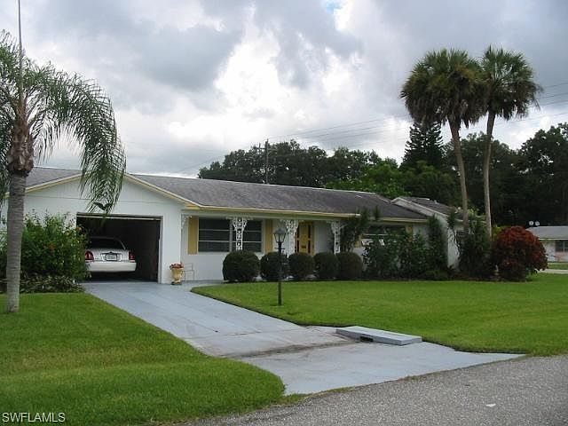 1st image of 907 Willow Dr
