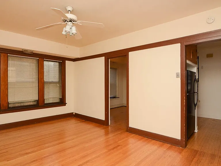 1309 W Newport Ave #2C — Photo 6