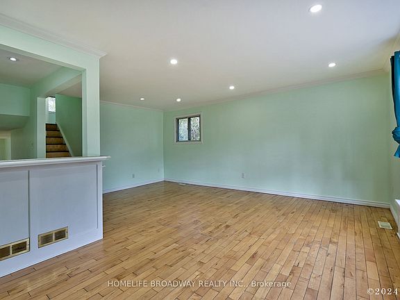5th image of 42 Sciberras Rd