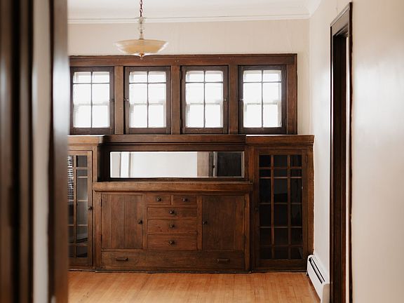 3rd image of 3219 Lyndale Ave S #301