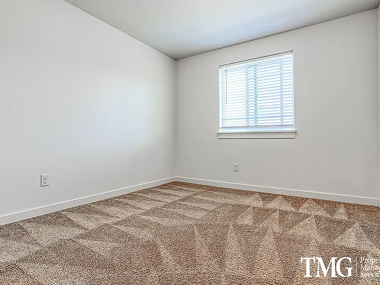 1017 SE 12th Ave — Photo 177