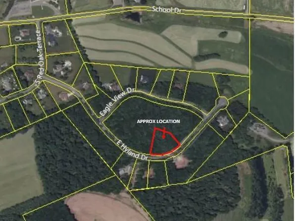 E Hyland Dr, New Ringgold, PA 17960