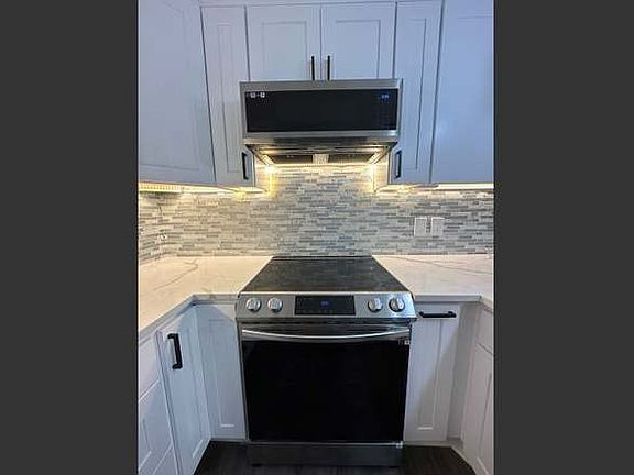 2nd image of 6355 137th Ave NE APT 293