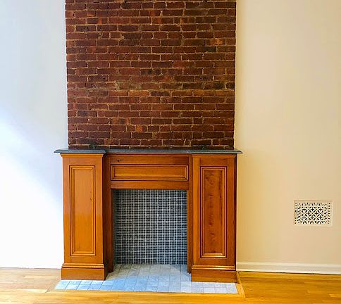 2nd image of 122 W 75th St APT 1A