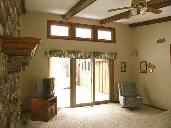 Family room opens up to deck