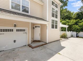 427 Fountain Dr, Virginia Beach, VA 23454