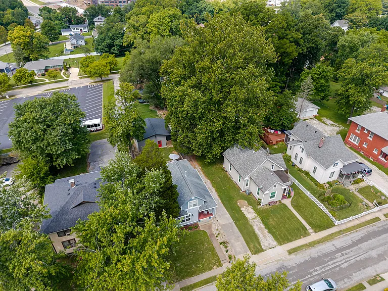 241 Coventry Pl — Photo 38