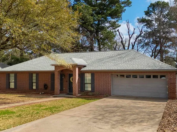 4918 Pine Knoll St, Tyler, TX 75703