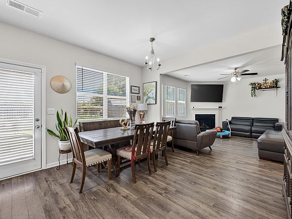 5th image of 4055 Sorensten Dr