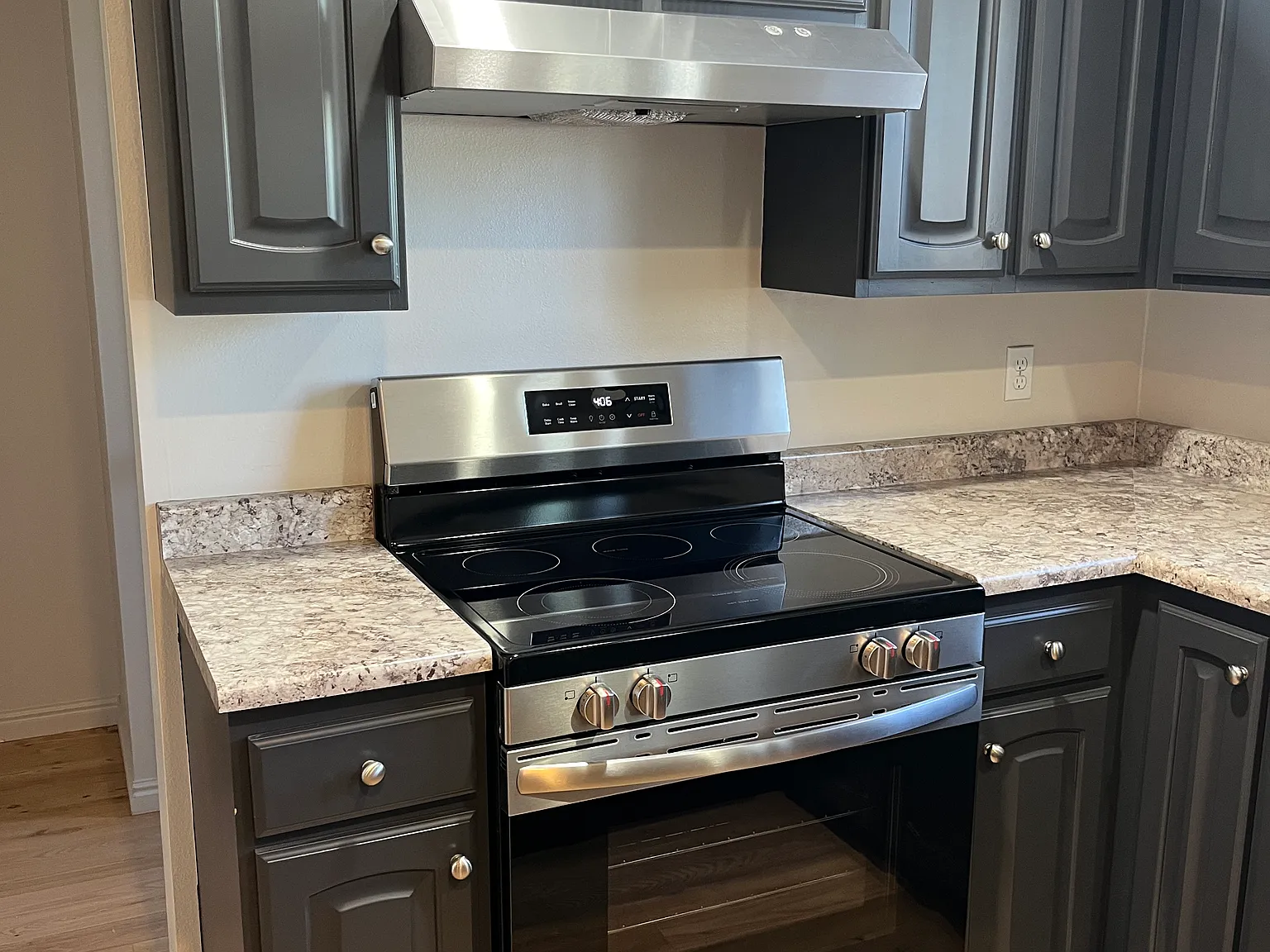 Holladay Townhome — Photo 4