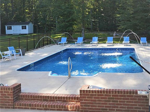 3rd image of 10009 Haws Ct
