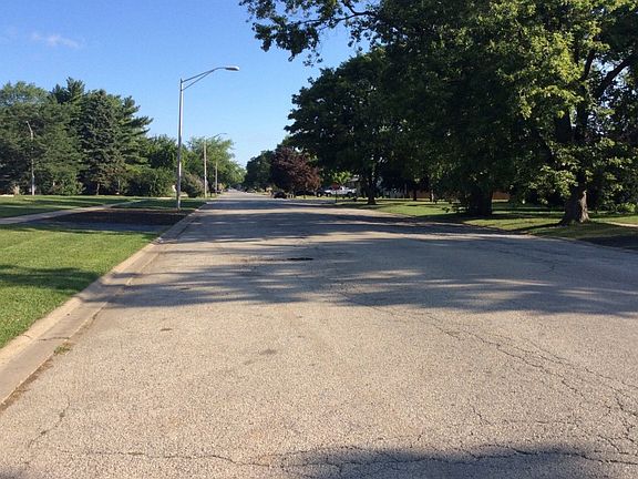 4th image of 8314 Laramie Ave